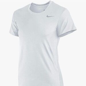 NIKE Women's Dri-Fit Legend Short Sleeve T-Shirt | Size: Medium